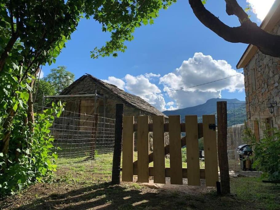 Tiny House De Tempoyrac Villa La Rochette  Kültér fotó