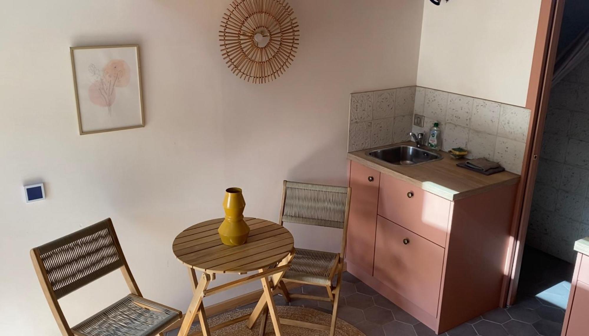 Tiny House De Tempoyrac Villa La Rochette  Kültér fotó